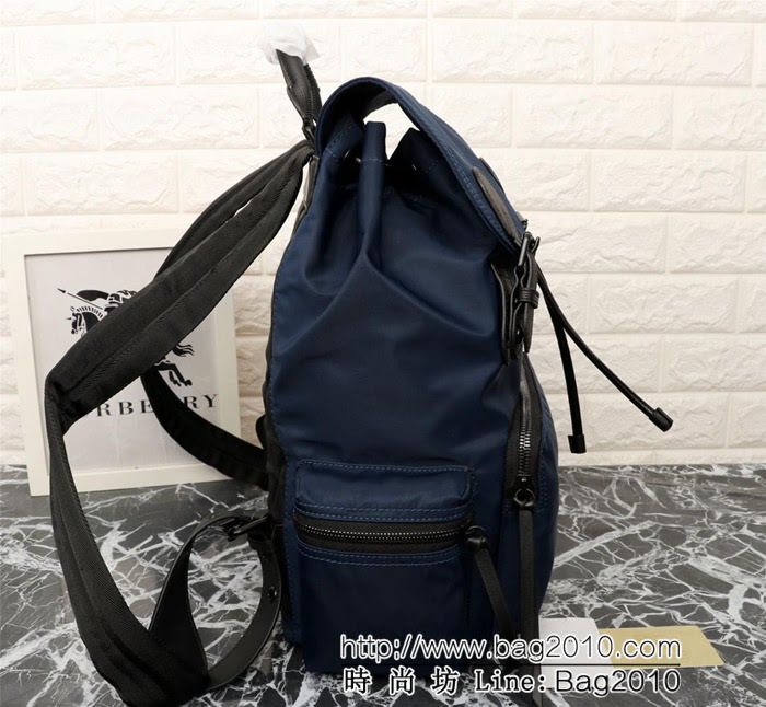 BURBERRY巴寶莉 The Rucksack 男士中號軍旅背包 防雨功能 4791  Bhq1300